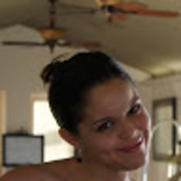 Meet your Posher, Stacey - Picture 1 of 1